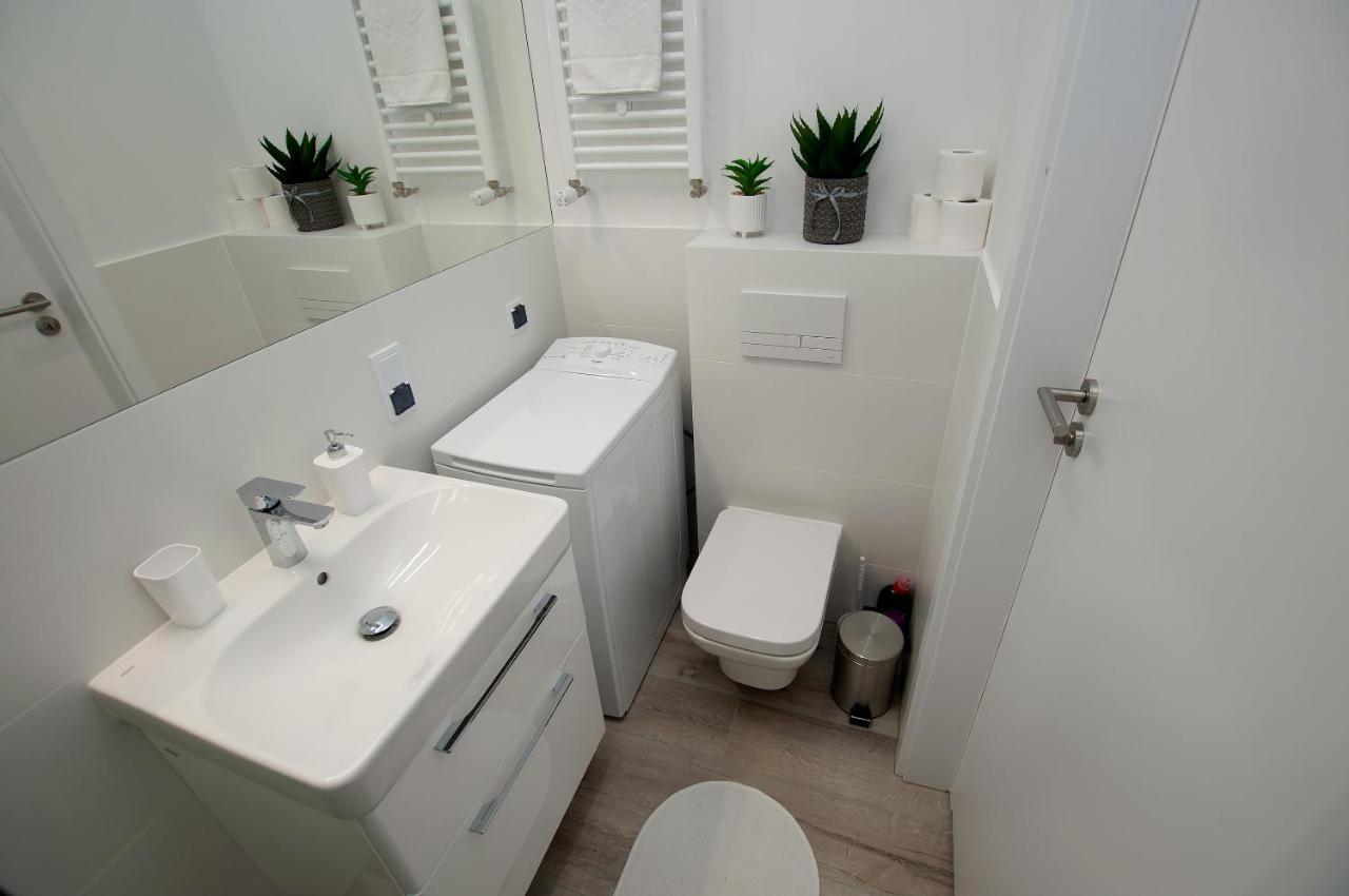 Apartament IKAR z widokiem na morze w kompleksie Platinium Rewal Zewnętrze zdjęcie